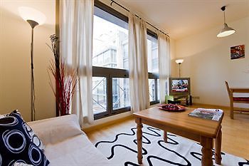 Ausias Marc Apartment Barcelona Luaran gambar